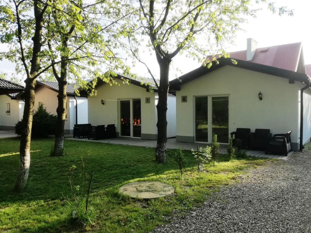 Domki Cztery Pory Roku Czchow Kültér fotó