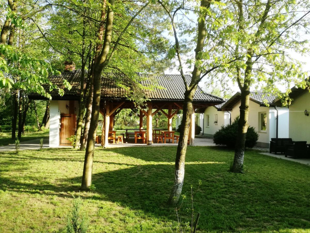 Domki Cztery Pory Roku Czchow Kültér fotó